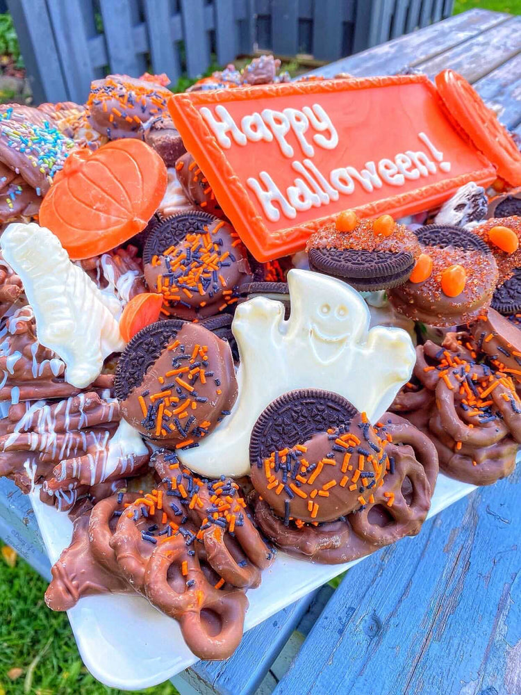 Halloween Platter- Including personalized chocolate bar